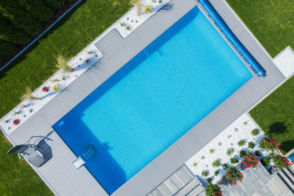 Consiels entretient piscine : astuces pour une eau toujours propre